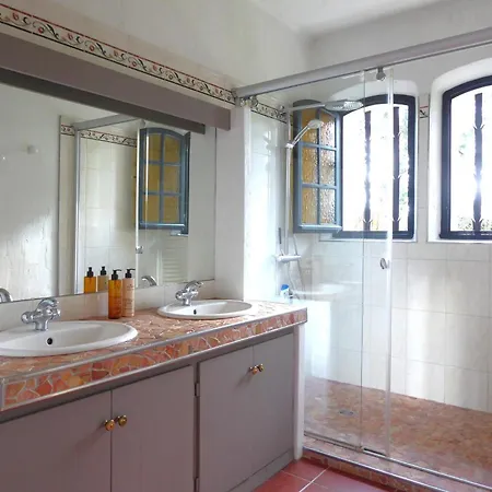 Gustavine - Maison D'architecte Ger (Pyrenees-Atlantiques)
