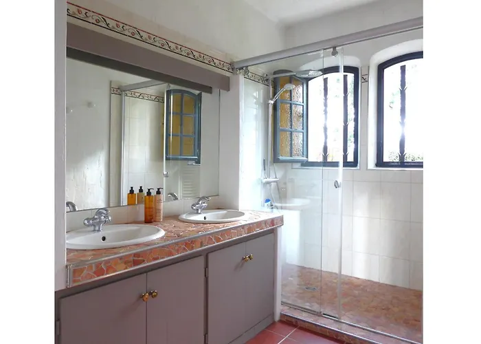 Gustavine - Maison D'architecte Ger (Pyrenees-Atlantiques)