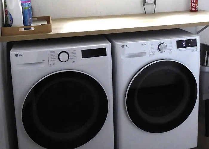 Gustavine - Maison D'architecte Ger (Pyrenees-Atlantiques)